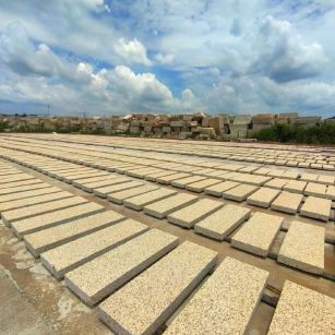 南平 黄金麻花岗岩荔枝面地铺石防护中