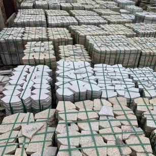 南平 黄金麻白麻花岗岩荔枝面地铺石(冰裂纹)