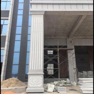 南平 芝麻白光面花岗岩门楼大柱（罗马柱）配雕花底座