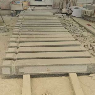 南平 芝麻白异形加工雕刻-栏杆大柱，方柱