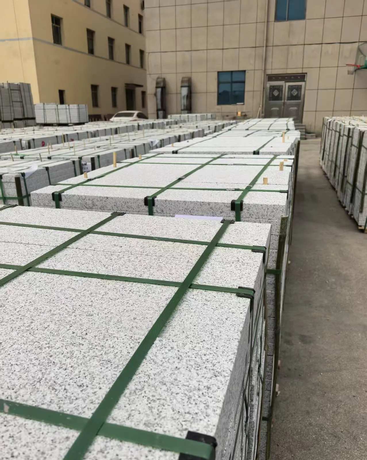 南平 白麻花岗岩5.0公分荔枝面地铺石