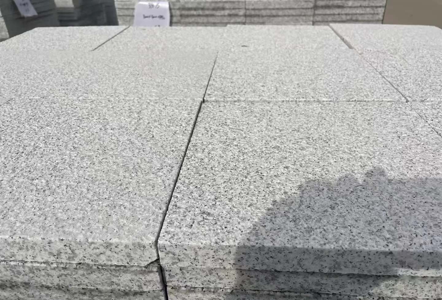 南平 白麻花岗岩石材推荐 荔枝面地铺石