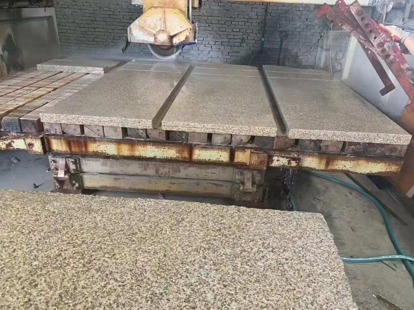 南平 黄金麻荔枝面成品板加工