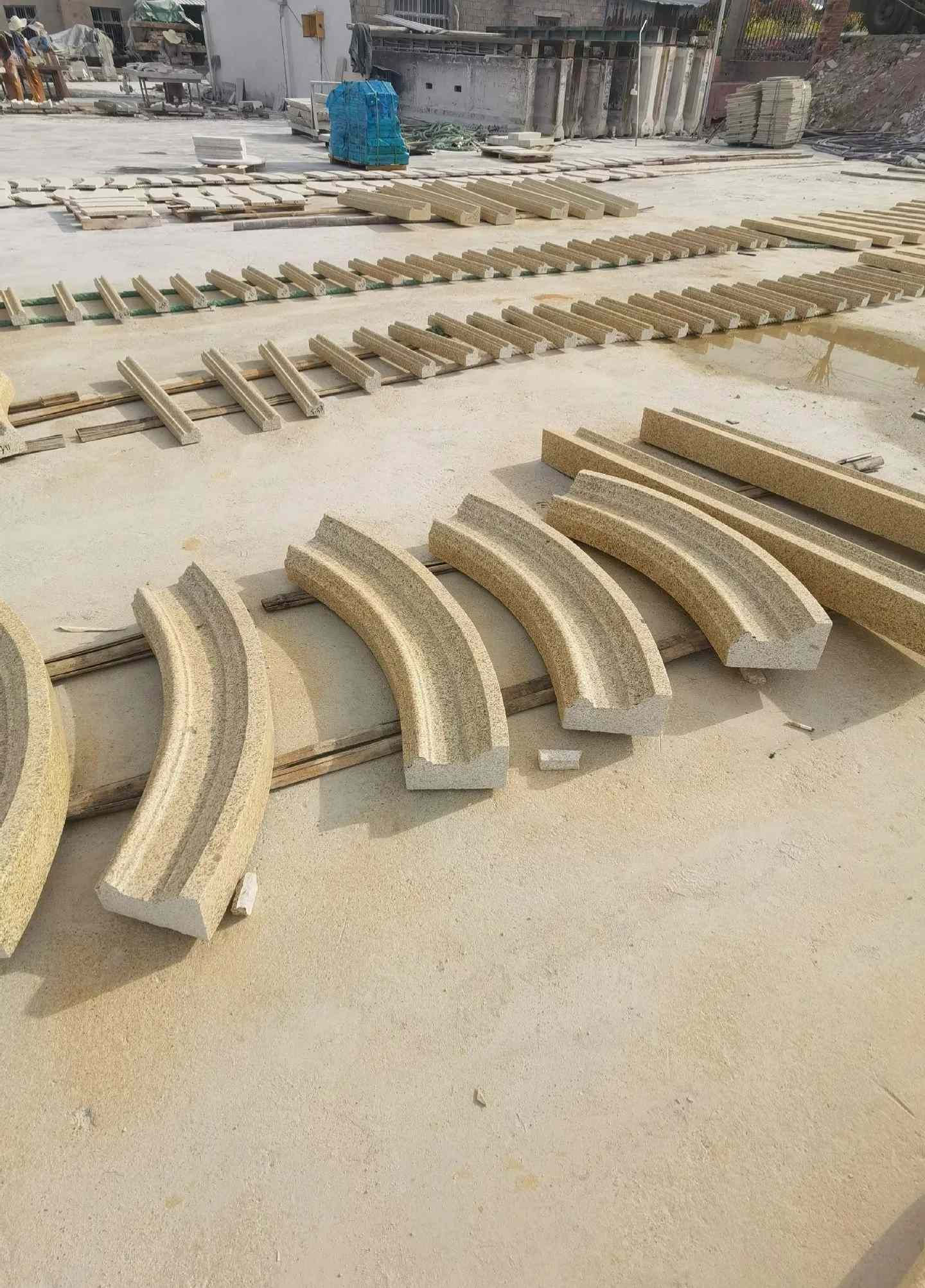 南平 黄金麻花岗岩别墅线条