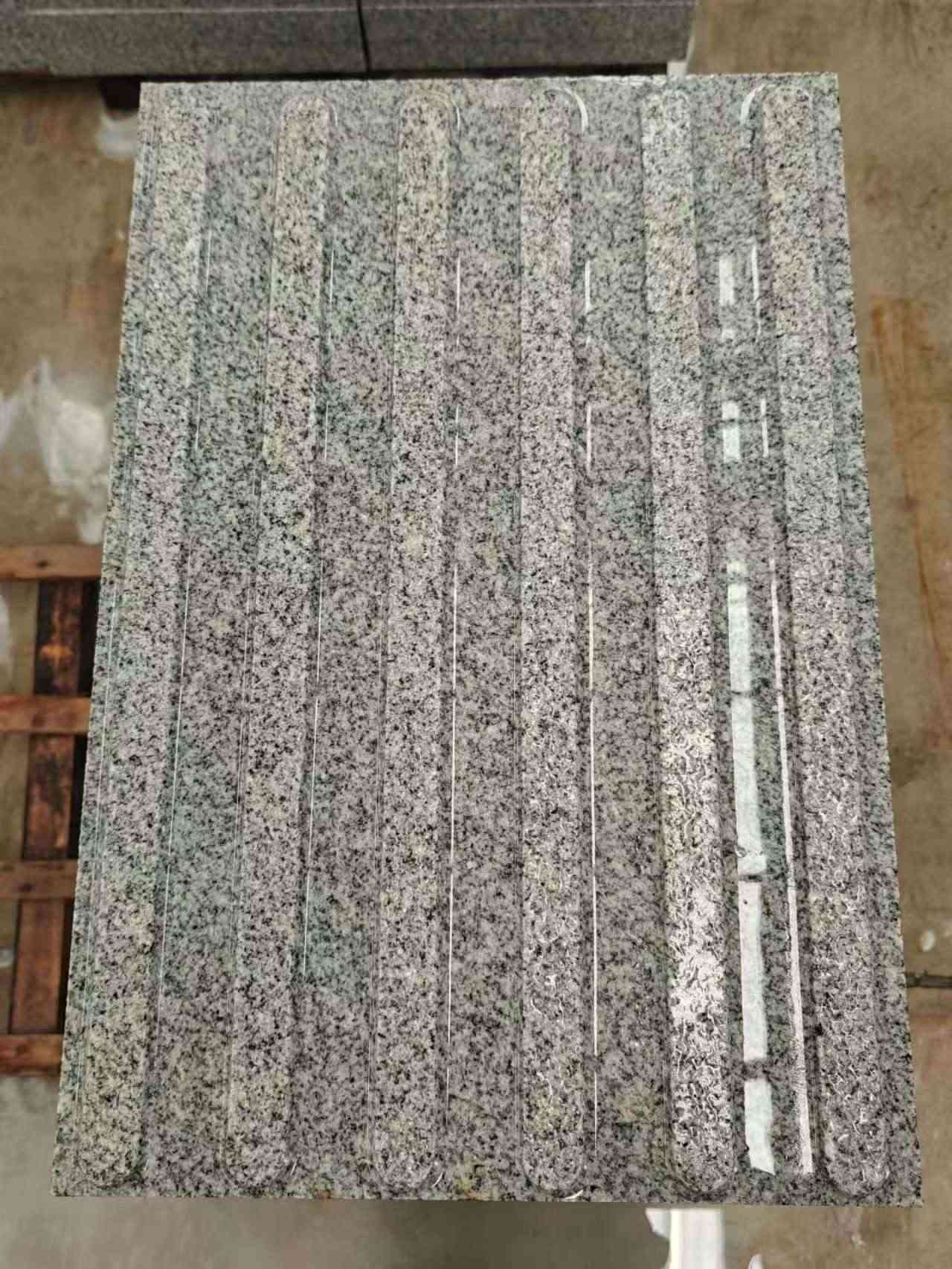 南平 芝麻白花岗岩荔枝面雕刻盲道，盲条