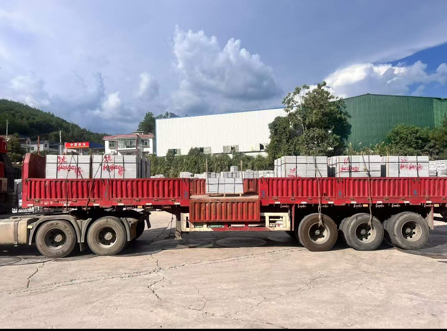 南平 芝麻灰花岗岩地铺石出货日常