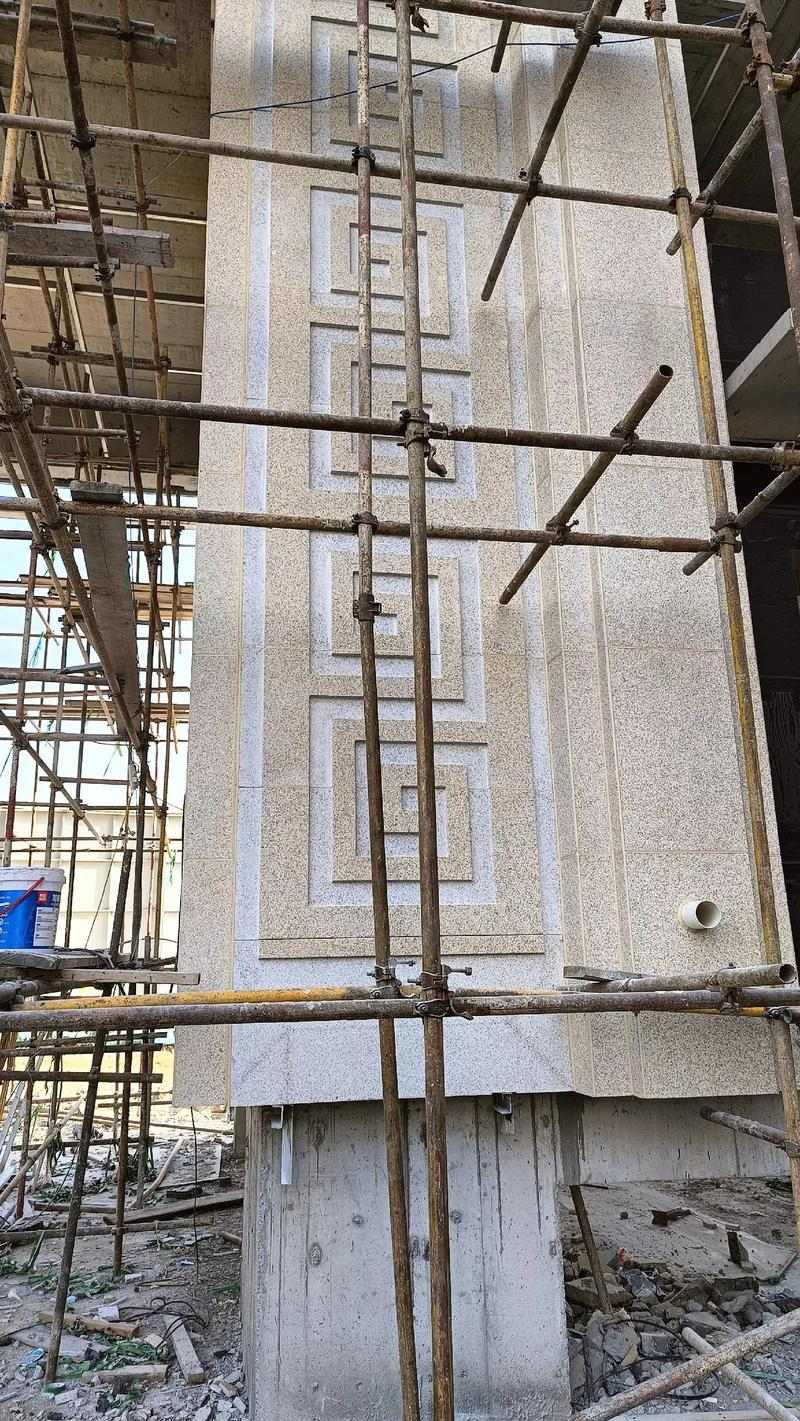 南平 黄金麻花岗岩别墅外墙干挂回纹造型效果